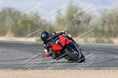 media/Nov-16-2025-Race Pace (Sun) [[8c5fa54630]]/Verified Riders/2-Turn 7 (945am)/